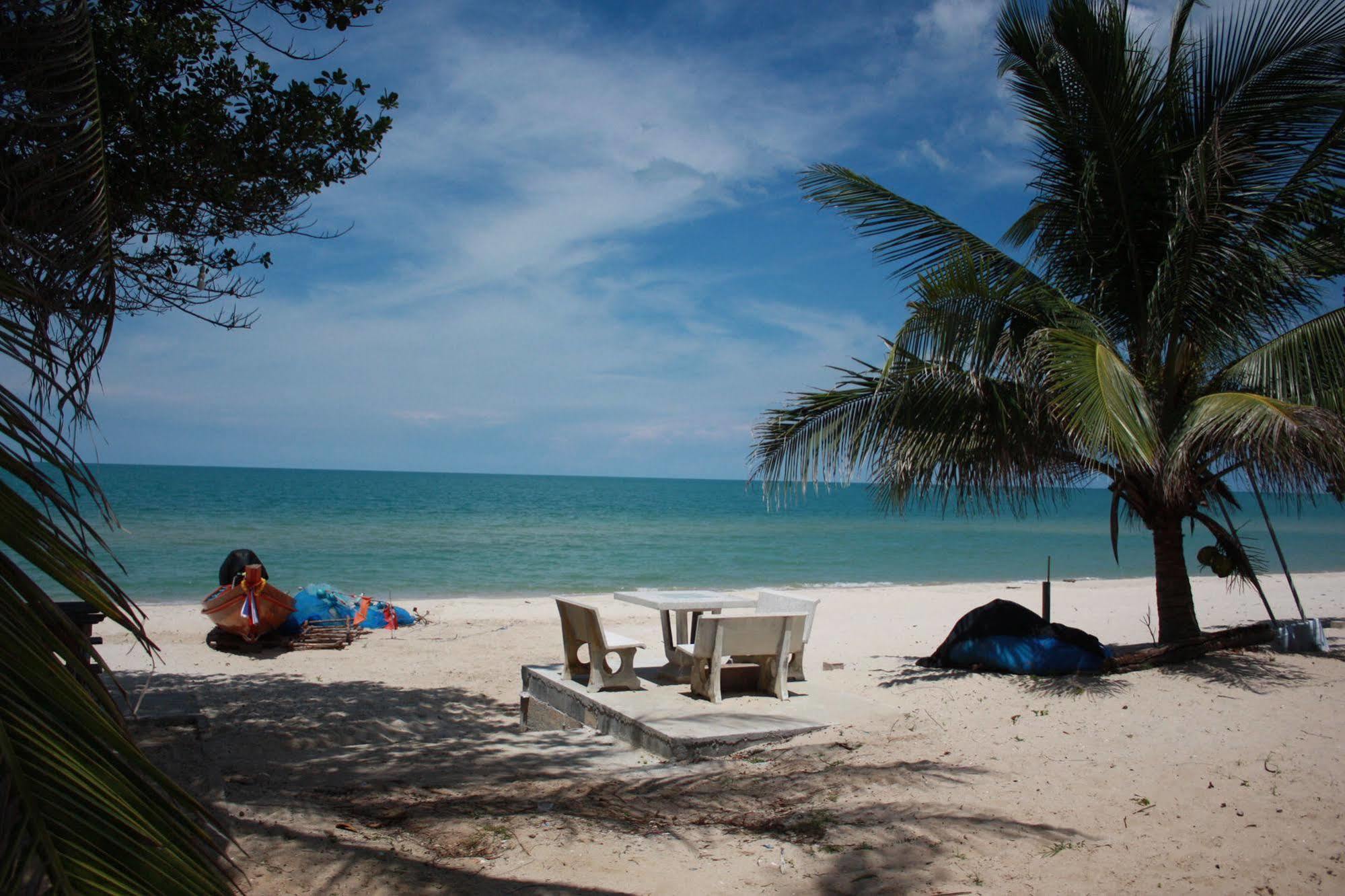 Phuphat Beach Resort Ханом Экстерьер фото